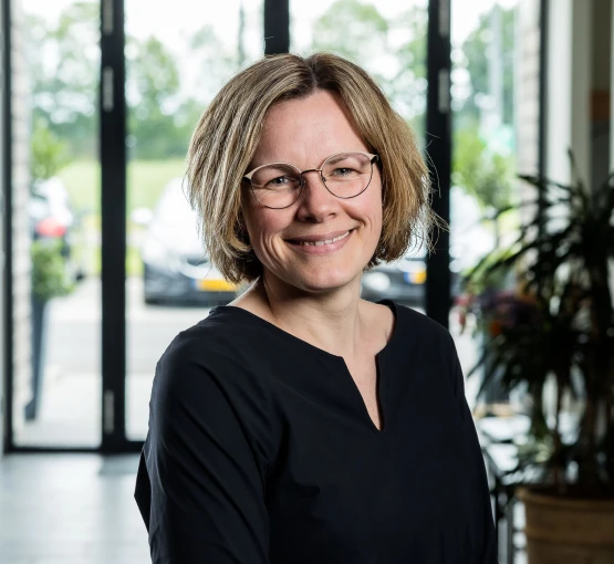 Ellen-37